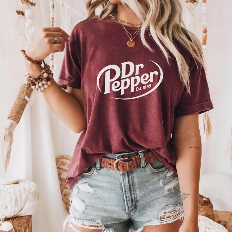 DDr Pepper Shirt Vintage Style, Retro Dr Pepper Tee, Graphic Tee for Soda Lovers, Unisex Crewneck T-Shirt, Gift for Soda Fans, crewneck menswear, gift
