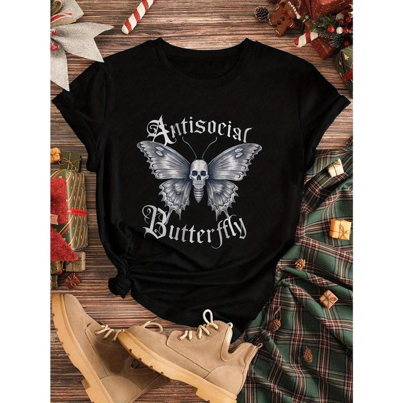 Gothic Skull & Butterfly Graphic Women’s Plus Size Casual Short Sleeve T-Shirt – Light Grey Relaxed Fit Round Neck Tee, Machine Washable All-Season Comfort, Easy Care Clothing, Edgy Fashion Top, Neutral Color Shirt