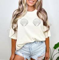Seashell Bikini Tee – Ocean Ladies – Mermaidcore – Beachy Oversized – Vintage – Bachelorette, Top Menswear